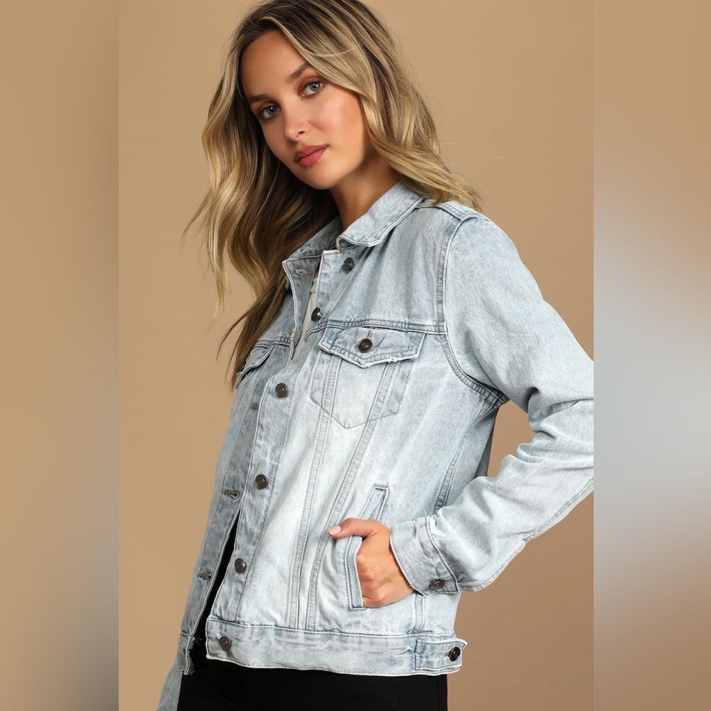 Light Wash Oversized Denim Jacket
